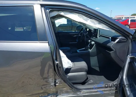 2024 Toyota Rav4 Xle из США, поврежденный, VIN 2T3W1RFV8RC267606